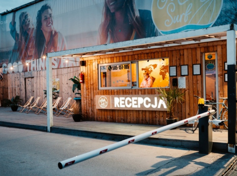 Camping Molo Surf Spot ?v=