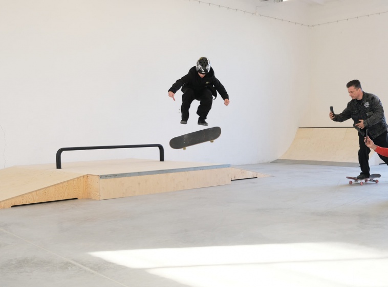 KRYTY SKATEPARK - CUTBACK WAVE