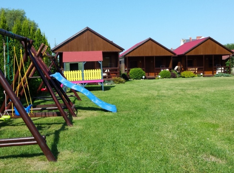 Villa Astrid - domki Plac zabaw dla starszych dzieci?v=